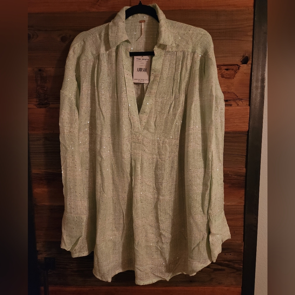 NWT M Free People Fearless Love Bell Sleeve Shirt - Picture 4 of 6